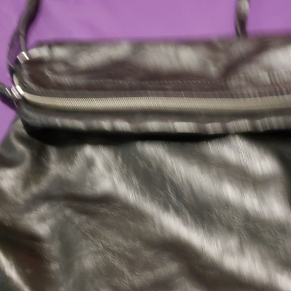 Relic Crossbody - Picture 4 of 4